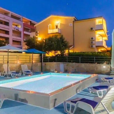 Lovely In Apartment Makarska
